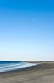 _IGP3877-moon-and-ocean